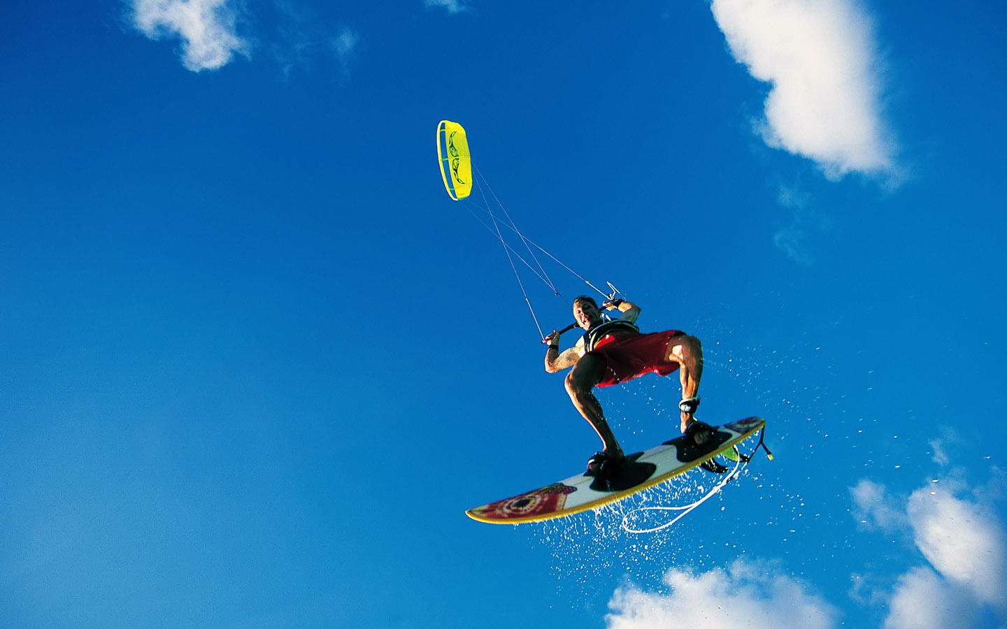 着举足轻重 着举足轻重